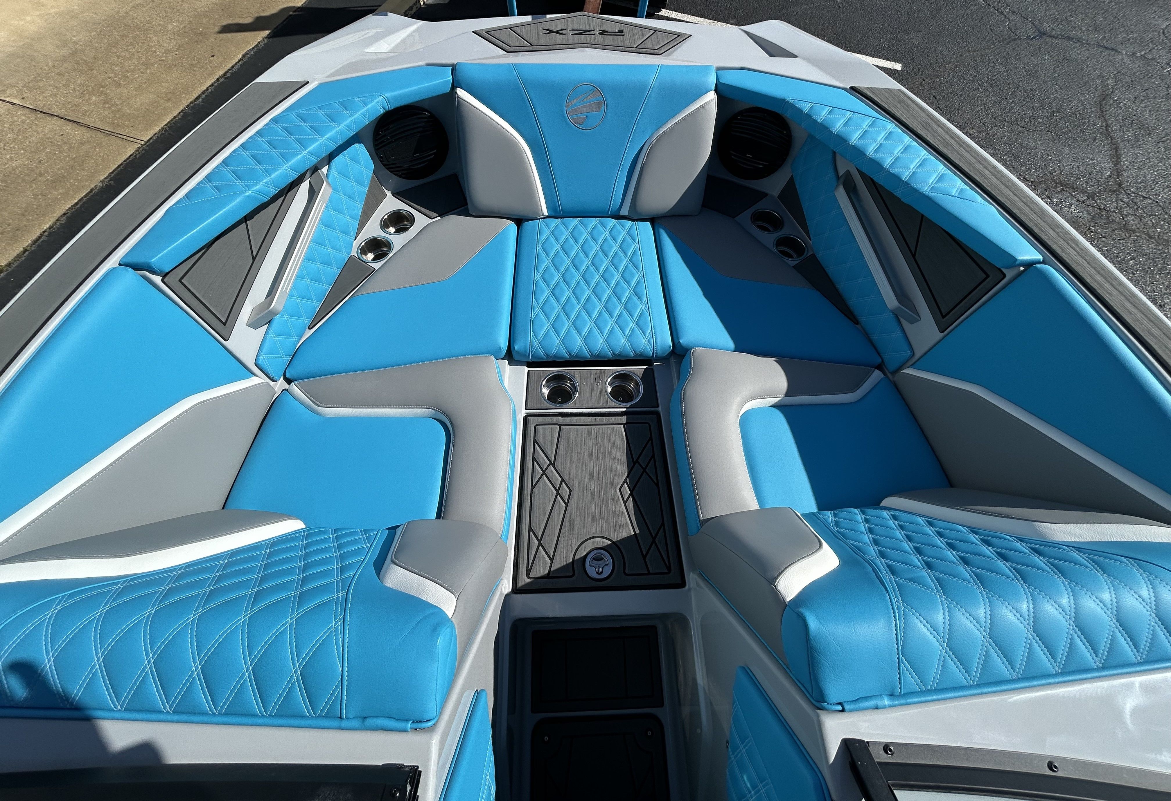 2024 Tige 22RZX Icon